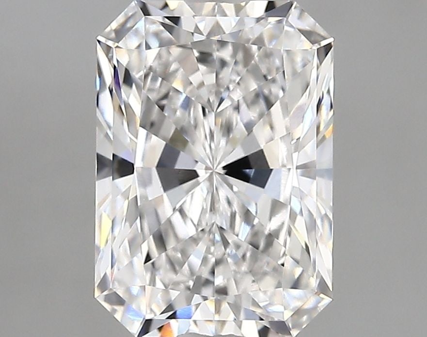 Loose Lab Diamond - IGI Radiant 2.82ct E VVS2: Loose Lab Diamond - IGI Radiant 2.82ct E VVS2 This listing features Loose Lab Diamond - IGI Radiant 2.82ct E VVS2. Item specifics are provided below. Item Specifics: Source: This Is A Real Diamond