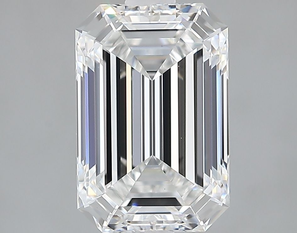 Loose Lab Diamond - IGI Emerald 2.19ct E VVS2: Loose Lab Diamond - IGI Emerald 2.19ct E VVS2 This listing features Loose Lab Diamond - IGI Emerald 2.19ct E VVS2. Item specifics are provided below. Item Specifics: Source: This Is A Real Diamond Gro