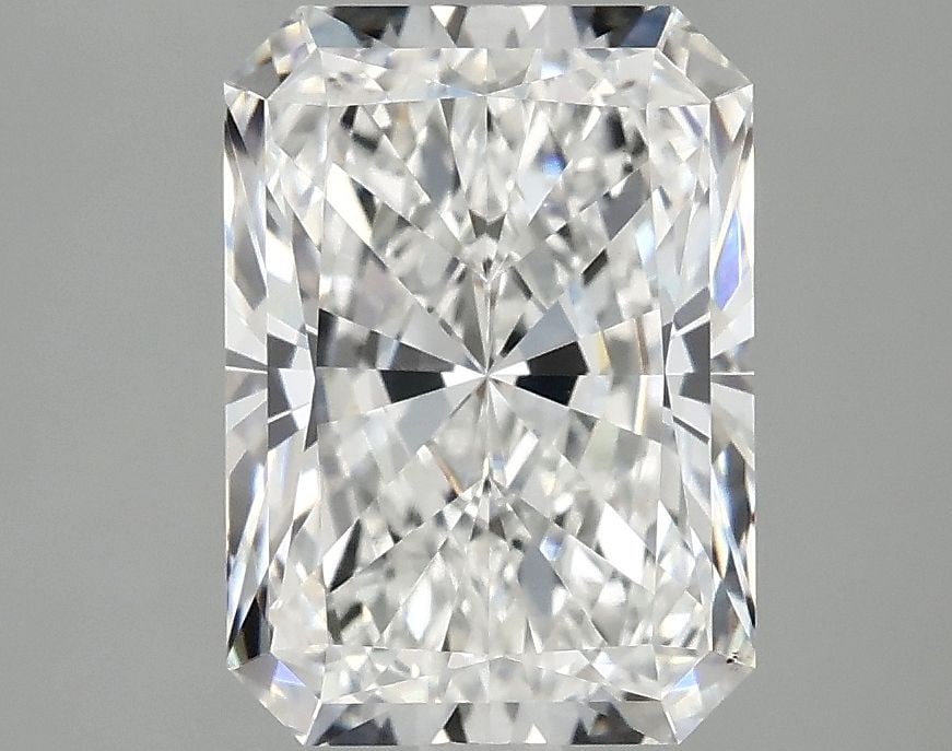 Loose Lab Diamond - IGI Radiant 3.09ct E VVS2: Loose Lab Diamond - IGI Radiant 3.09ct E VVS2 This listing features Loose Lab Diamond - IGI Radiant 3.09ct E VVS2. Item specifics are provided below. Item Specifics: Source: This Is A Real Diamond Gro