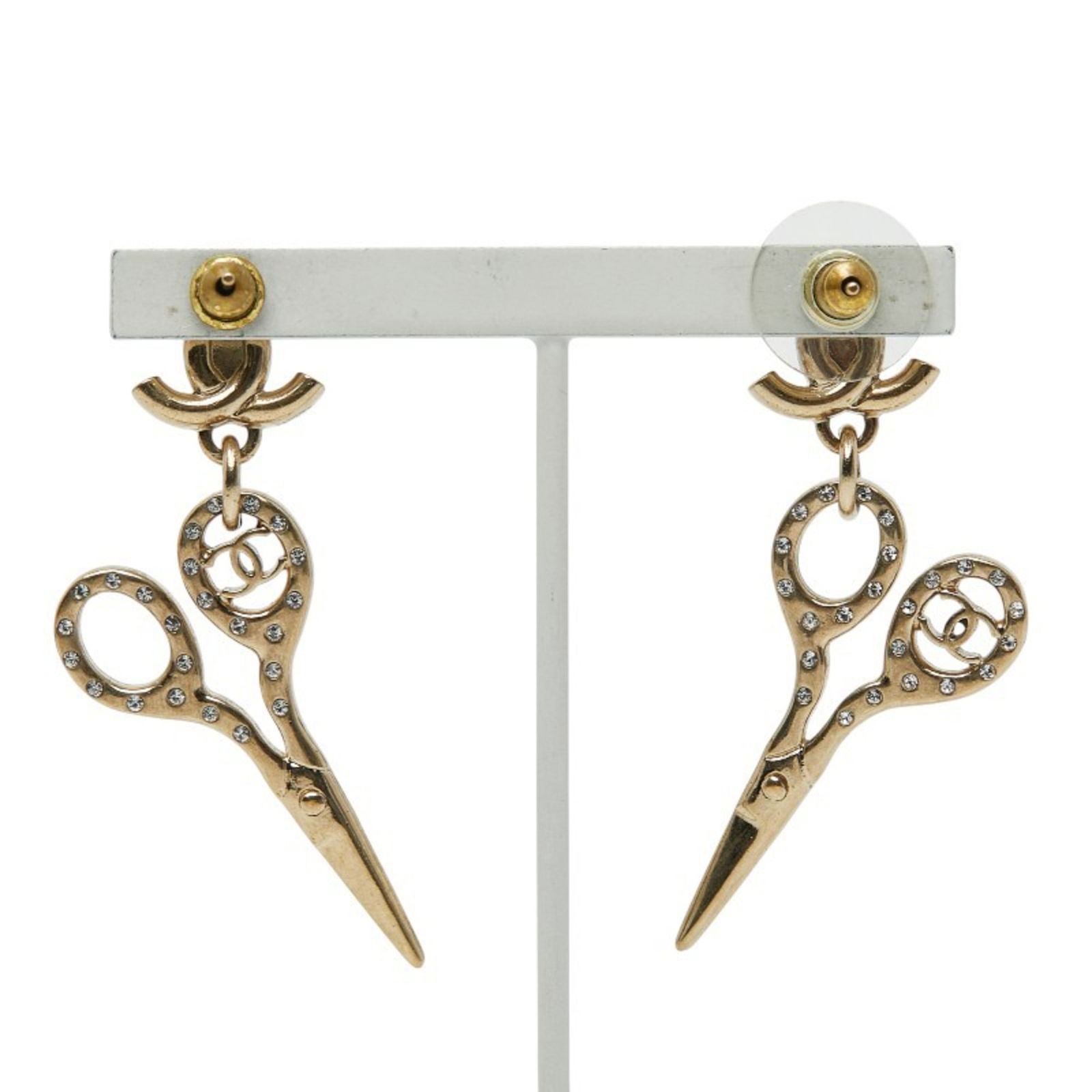 Plating Chanel Stud Earrings Gold - 3