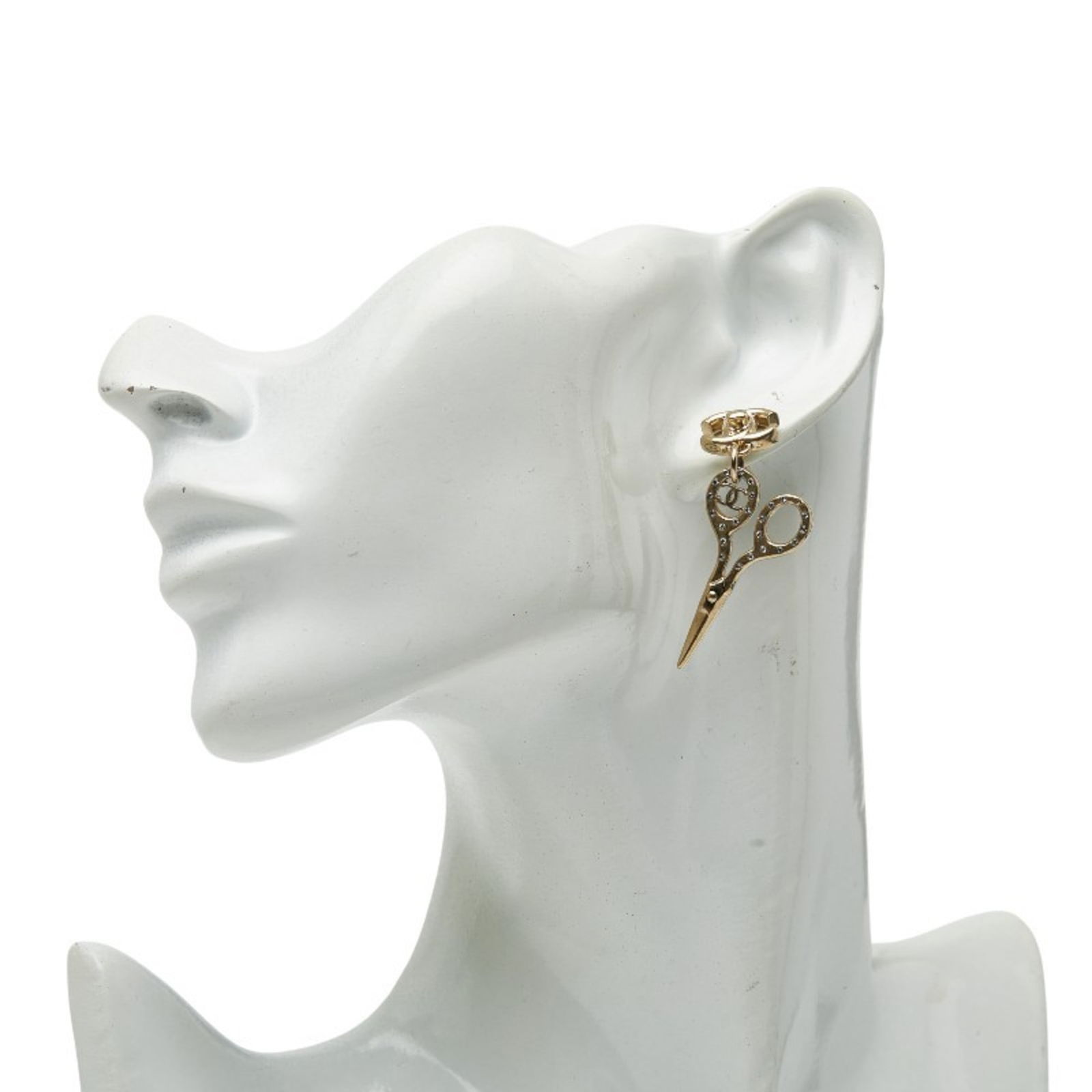 Plating Chanel Stud Earrings Gold - 8