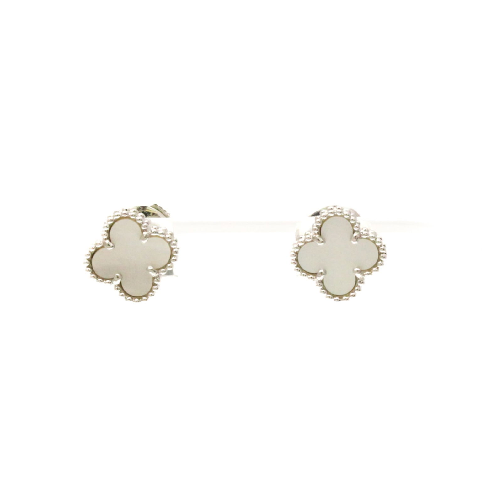 (18K) Van Cleef & Arpels Stud Earrings White Gold: (18K) Van Cleef & Arpels Stud Earrings White Gold This listing features (18K) Van Cleef & Arpels Stud Earrings White Gold. Item specifics are provided below. Item Specifics: Brand: Van Cleef &