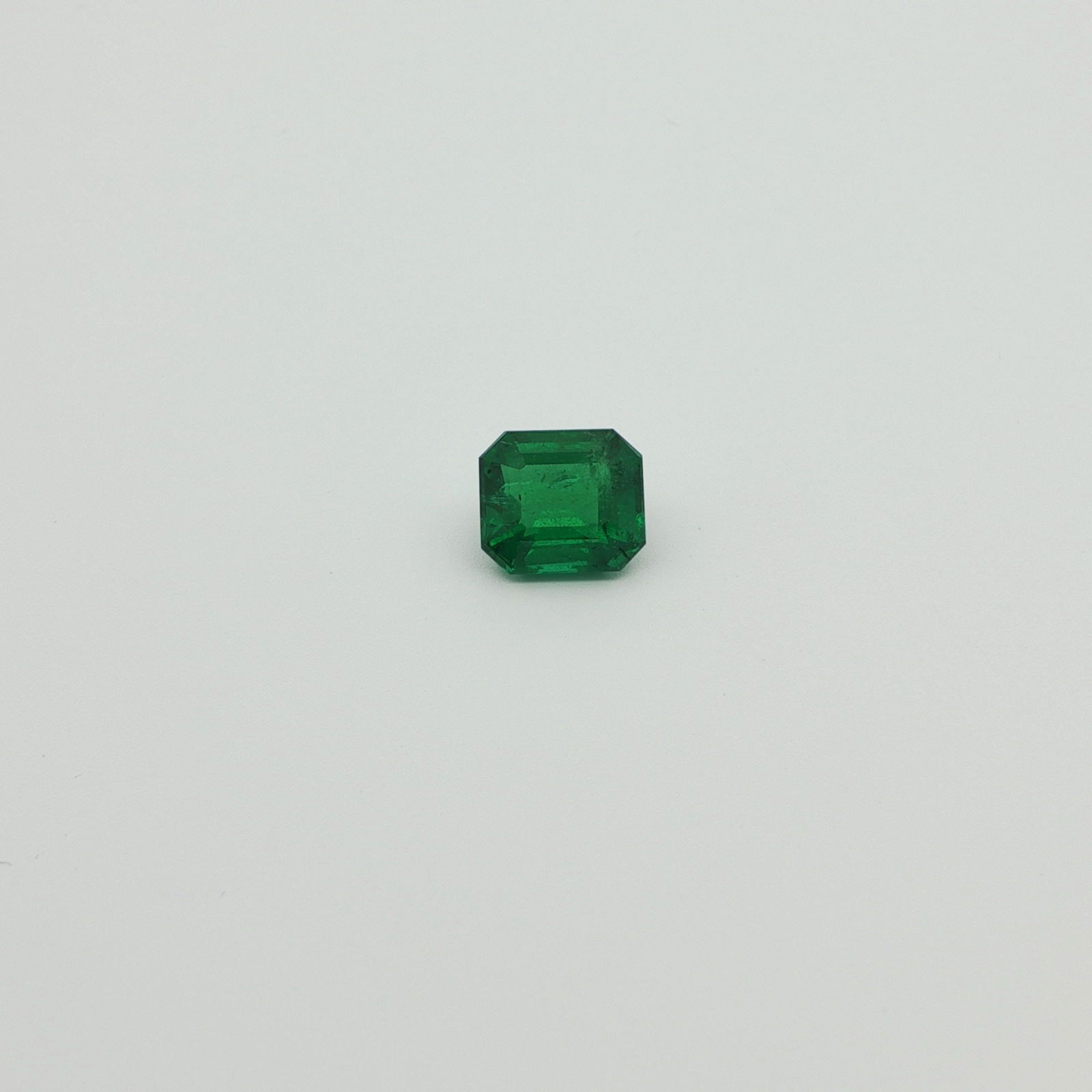 Loose Emerald Gemstone - GSI Octagonal 1.97ct Green SI: Loose Emerald Gemstone - GSI Octagonal 1.97ct Green SI This listing features Loose Emerald Gemstone - GSI Octagonal 1.97ct Green SI. Item specifics are provided below. Item Specifics: Type: Emerald