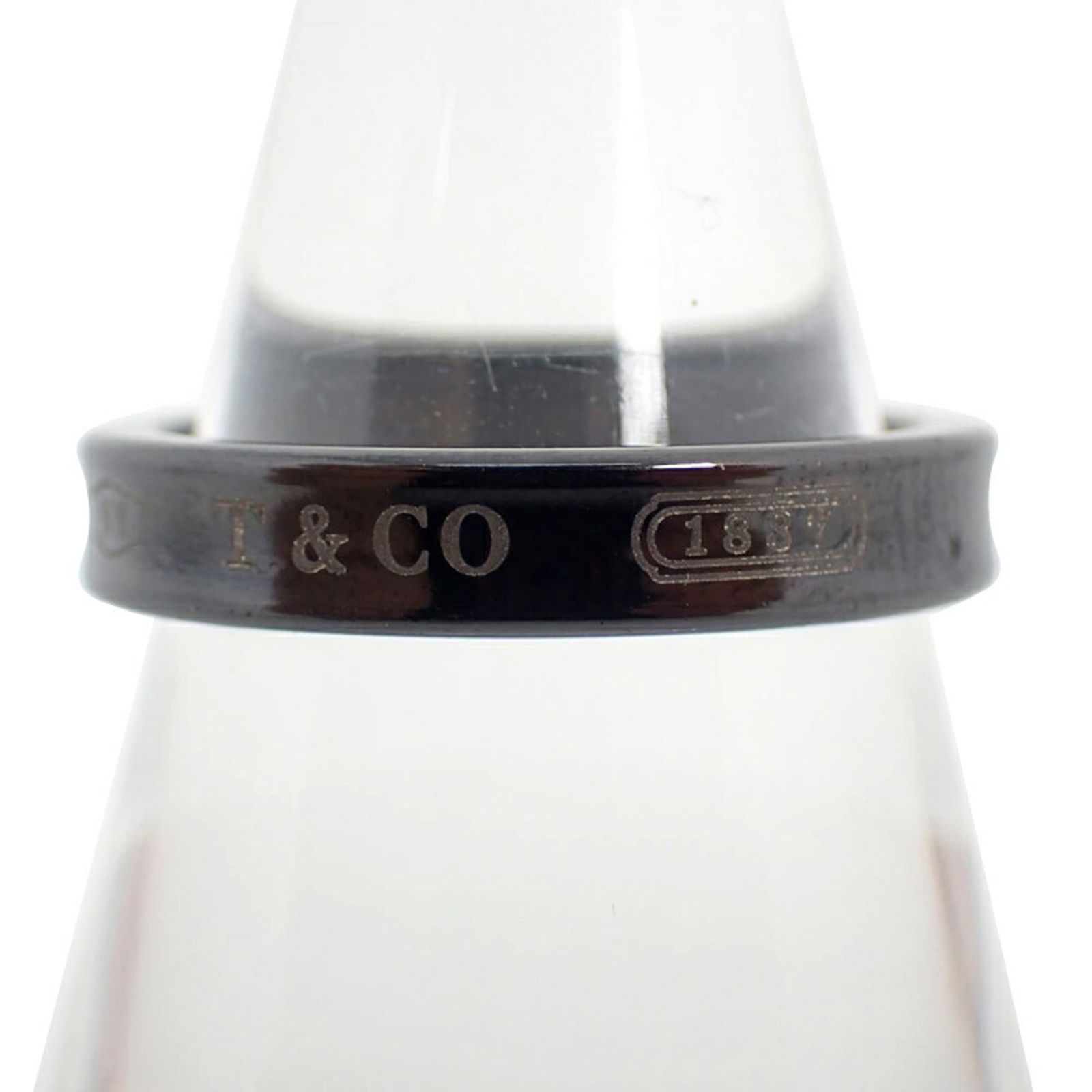 Titanium Tiffany Band Ring (1 of 9)