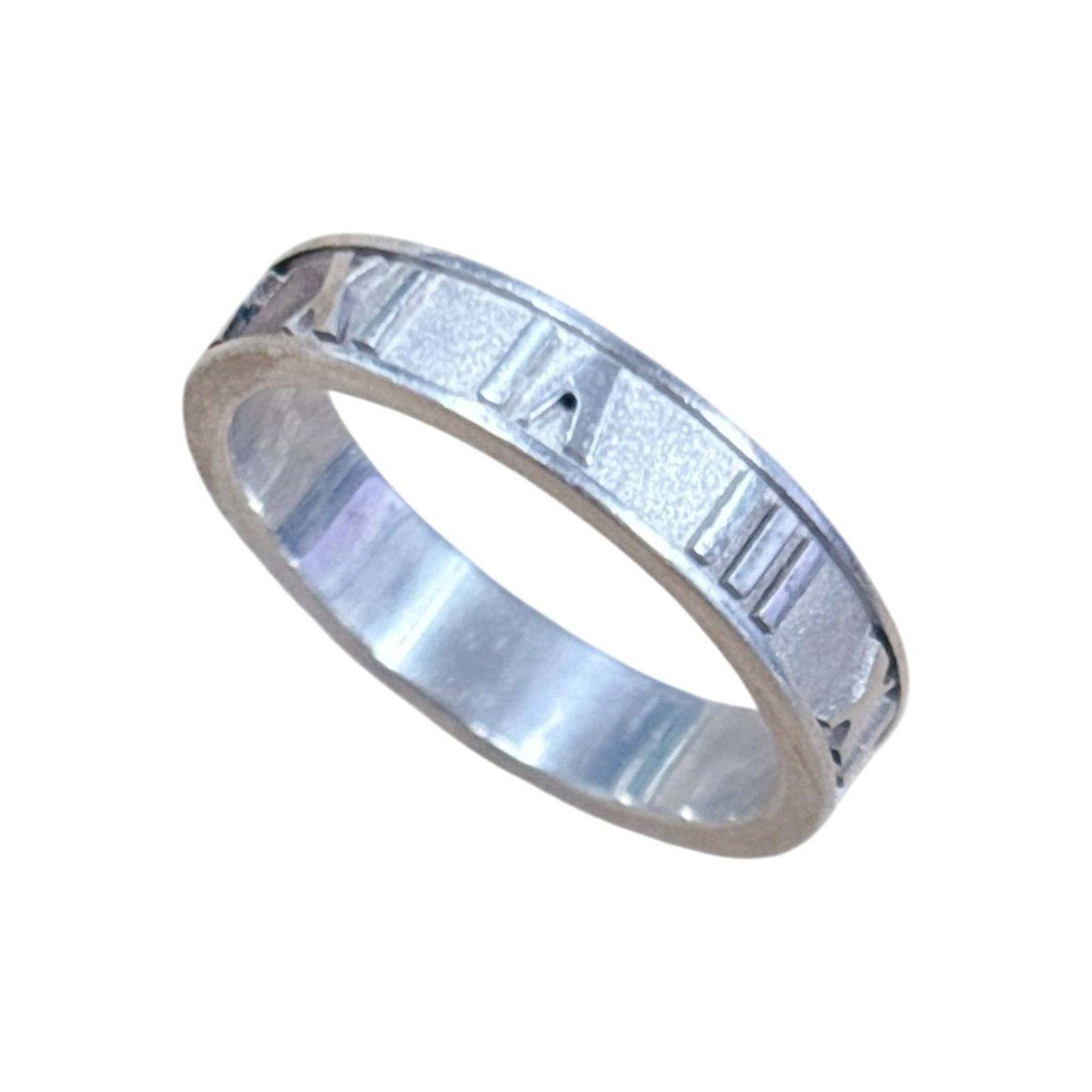 925 Tiffany Band Ring Silver: 925 Tiffany Band Ring Silver This listing features 925 Tiffany Band Ring Silver. Item specifics are provided below. Item Specifics: Brand: Tiffany Type: Band Ring Gender: Women Material: Silver 925 Us