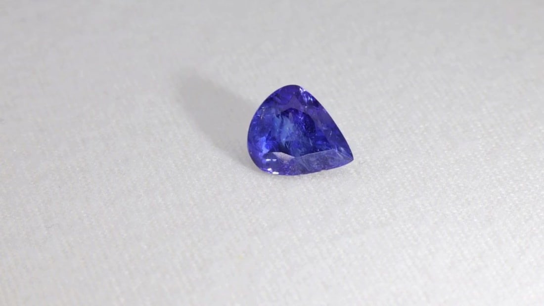Loose Tanzanite Gemstone - IGI Pear 2.53ct Blue SI (1 of 1)