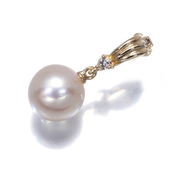 Yg Tasaki Pendant Akoya Pearl 8.1Mm Diamond 0.01Ct Solitaire 18K: Yg Tasaki Pendant Akoya Pearl 8.1Mm Diamond 0.01Ct Solitaire 18K This listing features Yg Tasaki Pendant Akoya Pearl 8.1Mm Diamond 0.01Ct Solitaire 18K. Item specifics are provided below. Item