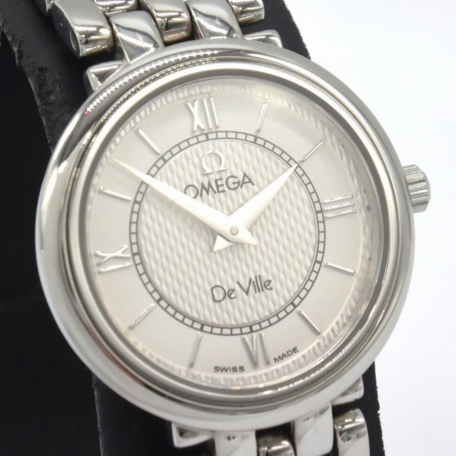 Wristwatch Omega: Wristwatch Omega This listing features Wristwatch Omega. Item specifics are provided below. Item Specifics: Brand: Omega Type: Wristwatch Gender: Women Display: Analog Material (Case): Stainless