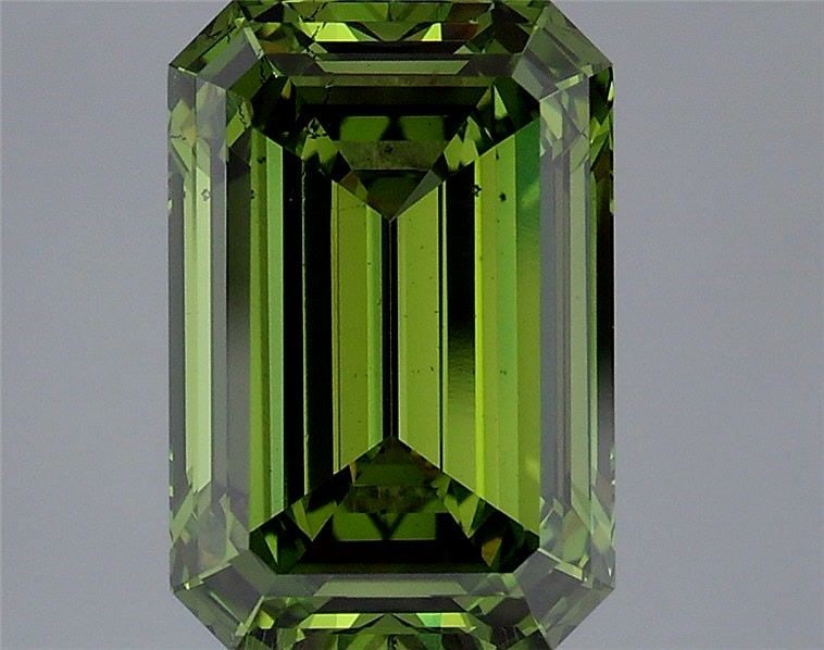 Loose Lab Diamond - IGI Emerald 3.04ct Fancy Vivid Green VS2: Loose Lab Diamond - IGI Emerald 3.04ct Fancy Vivid Green VS2 This listing features Loose Lab Diamond - IGI Emerald 3.04ct Fancy Vivid Green VS2. Item specifics are provided below. Item Specifics: