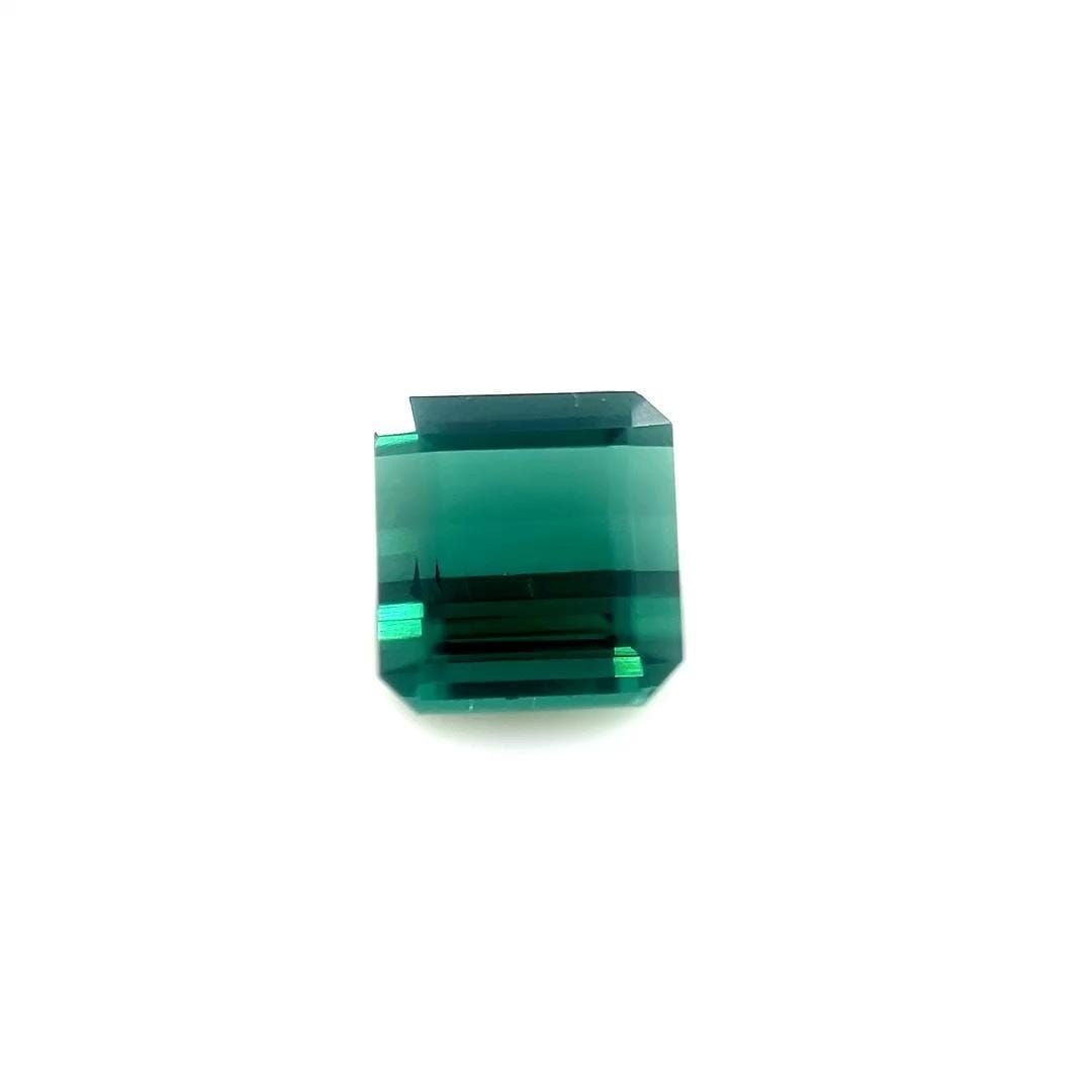 Loose Tourmaline Gemstone - Emerald 2.34ct Green SI: Loose Tourmaline Gemstone - Emerald 2.34ct Green SI This listing features Loose Tourmaline Gemstone - Emerald 2.34ct Green SI. Item specifics are provided below. Item Specifics: Type: Tourmaline