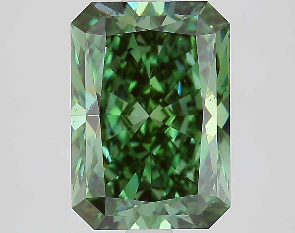 Loose Lab Diamond - IGI Radiant 3.06ct Fancy Vivid Green VS2: Loose Lab Diamond - IGI Radiant 3.06ct Fancy Vivid Green VS2 This listing features Loose Lab Diamond - IGI Radiant 3.06ct Fancy Vivid Green VS2. Item specifics are provided below. Item Specifics: