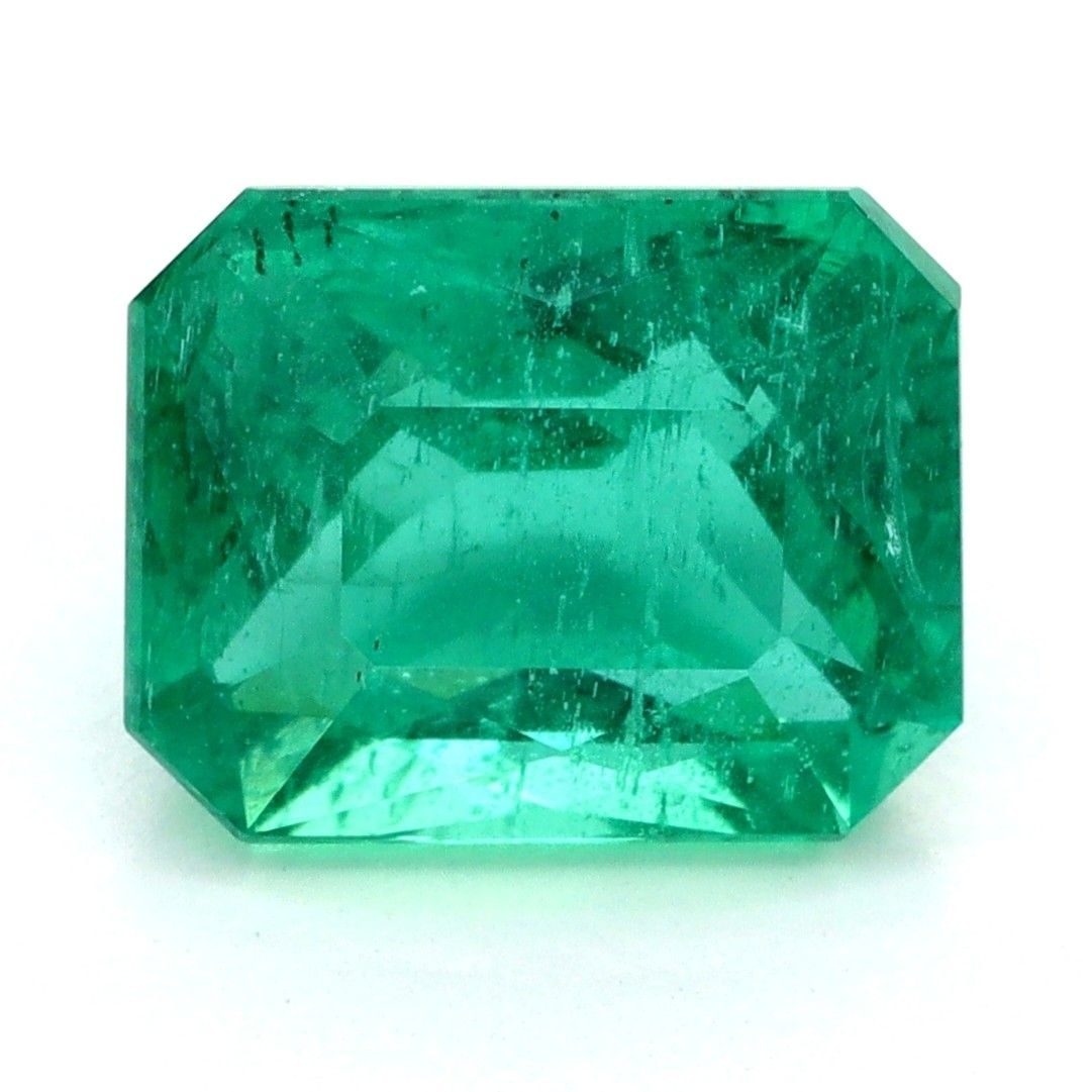 Loose Emerald Gemstone - Radiant 2.17ct Green SI: Loose Emerald Gemstone - Radiant 2.17ct Green SI This listing features Loose Emerald Gemstone - Radiant 2.17ct Green SI. Item specifics are provided below. Item Specifics: Type: Emerald Carat: 2.17