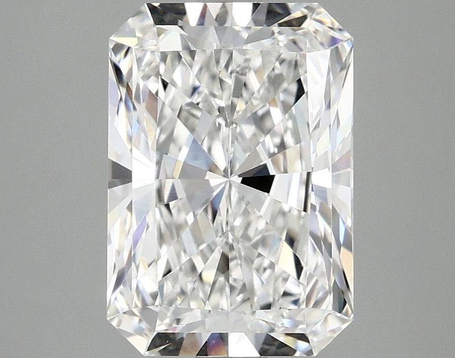 Loose Lab Diamond - IGI Radiant 3.1ct E VVS2: Loose Lab Diamond - IGI Radiant 3.1ct E VVS2 This listing features Loose Lab Diamond - IGI Radiant 3.1ct E VVS2. Item specifics are provided below. Item Specifics: Source: This Is A Real Diamond