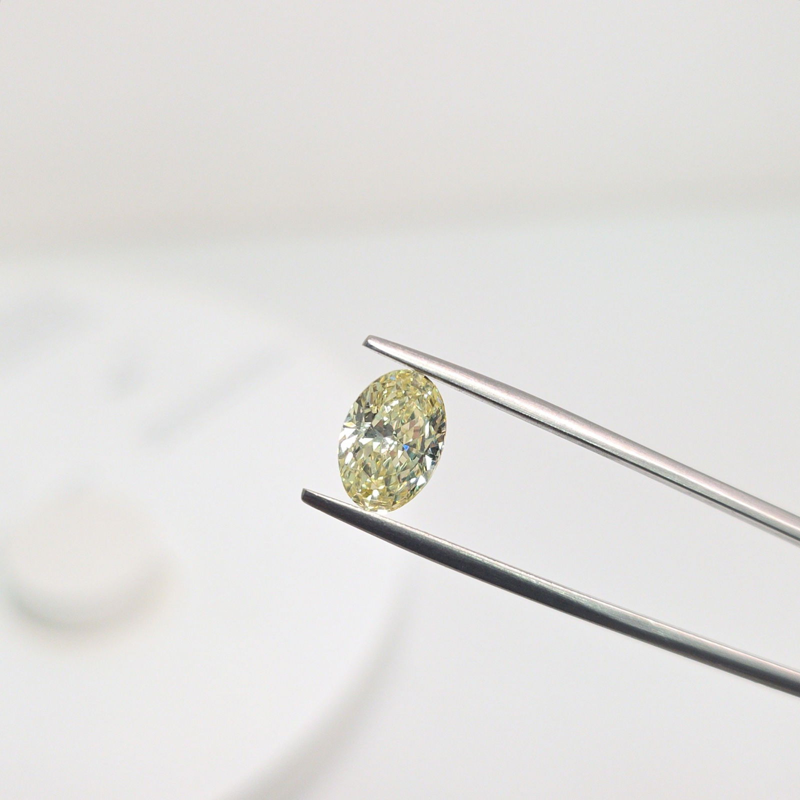 Loose Lab Diamond - IGI Oval 2.0ct Fancy Intense Yellow VS2: Loose Lab Diamond - IGI Oval 2.0ct Fancy Intense Yellow VS2 This listing features Loose Lab Diamond - IGI Oval 2.0ct Fancy Intense Yellow VS2. Item specifics are provided below. Item Specifics: