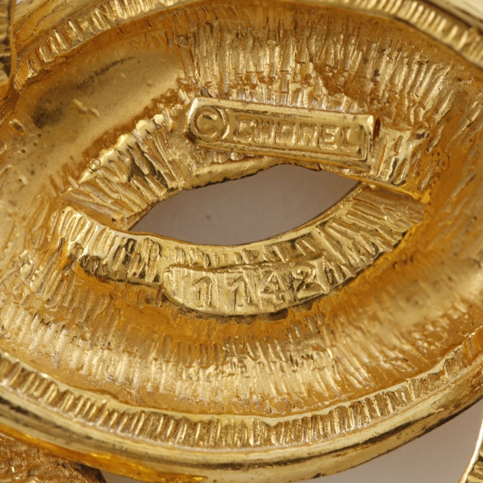 Plating Chanel Brooch Gold - 10