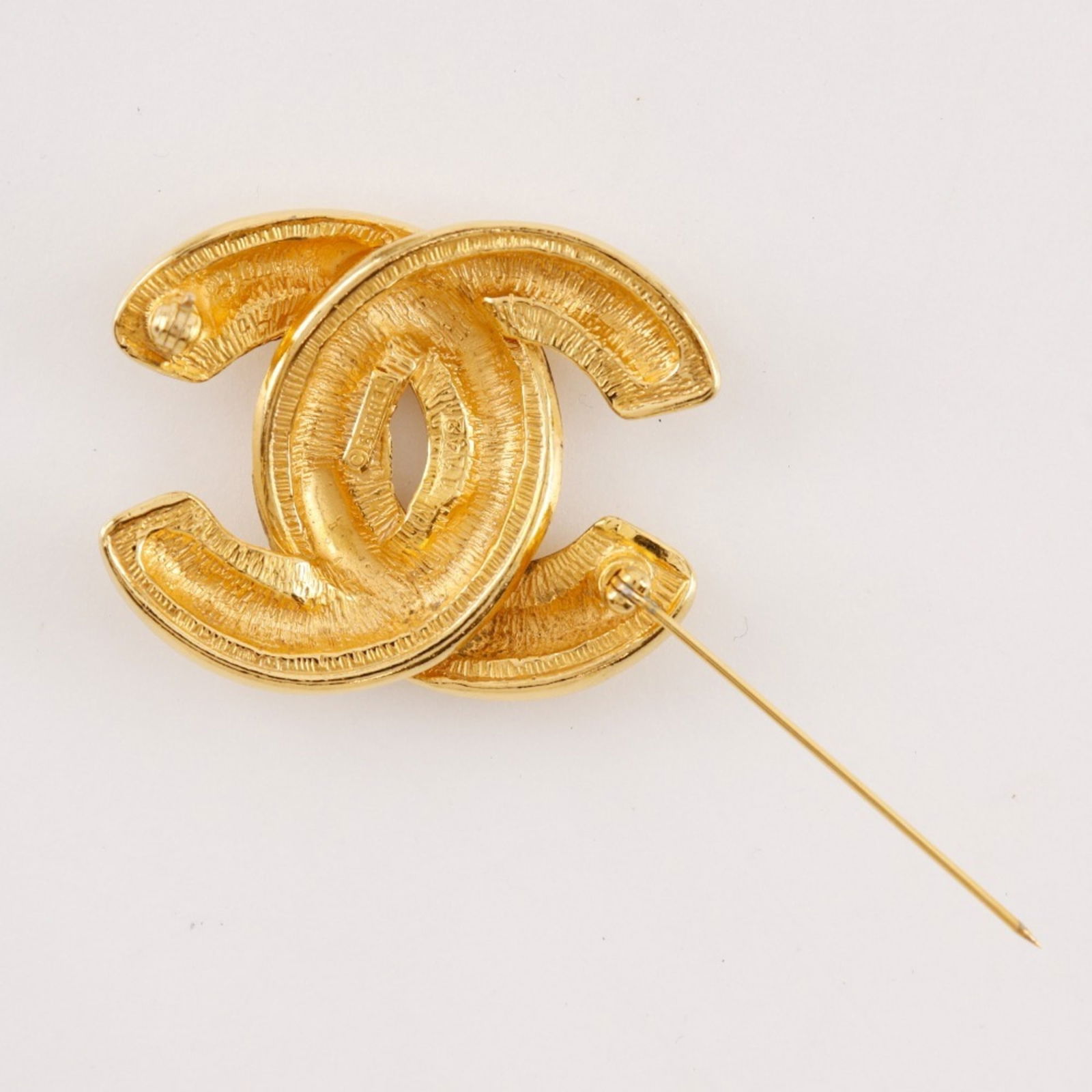 Plating Chanel Brooch Gold - 3