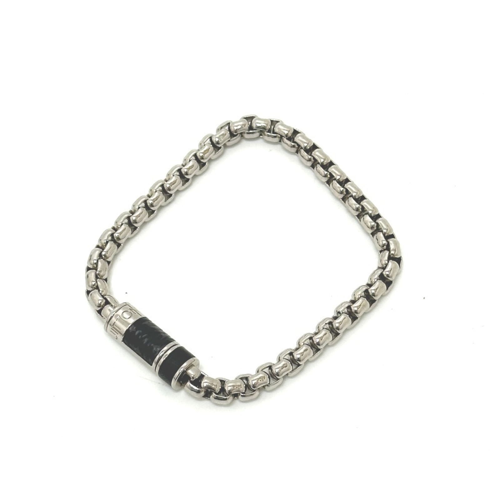 Metal Louis Vuitton Charm Bracelet: Metal Louis Vuitton Charm Bracelet This listing features Metal Louis Vuitton Charm Bracelet. Item specifics are provided below. Item Specifics: Brand: Louis Vuitton Type: Charm Bracelet Gender: