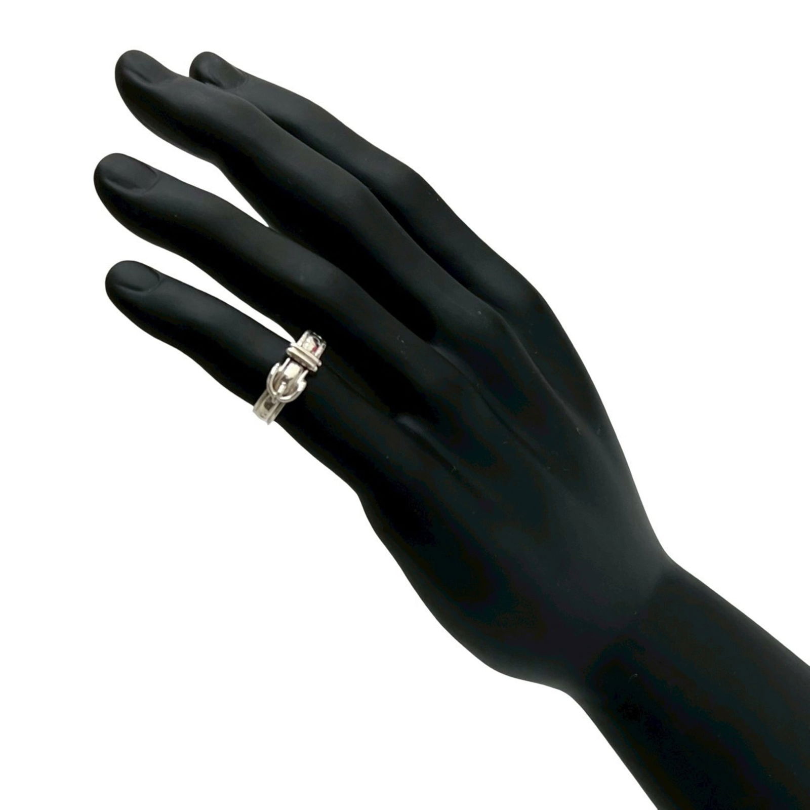 925 Hermes Band Ring Silver: 925 Hermes Band Ring Silver This listing features 925 Hermes Band Ring Silver. Item specifics are provided below. Item Specifics: Brand: Hermes Type: Band Ring Gender: Women Color: Silver Material: Si