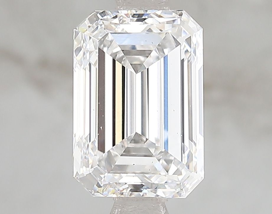 Loose Lab Diamond - IGI Emerald 2.59ct D VS2: Loose Lab Diamond - IGI Emerald 2.59ct D VS2 This listing features Loose Lab Diamond - IGI Emerald 2.59ct D VS2. Item specifics are provided below. Item Specifics: Source: This Is A Real Diamond