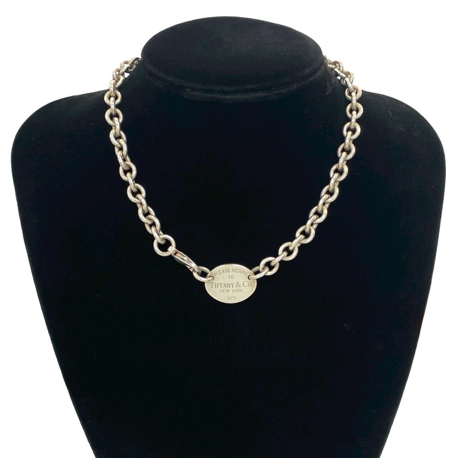 05299 - TIFFANY & Co. Tiffany Return to Oval Tag Necklace in Sterling Silver with Pendant: 05299 - TIFFANY & Co. Tiffany Return to Oval Tag Necklace in Sterling Silver with Pendant This listing features 05299 - TIFFANY & Co. Tiffany Return to Oval Tag Necklace in Sterling Silver with