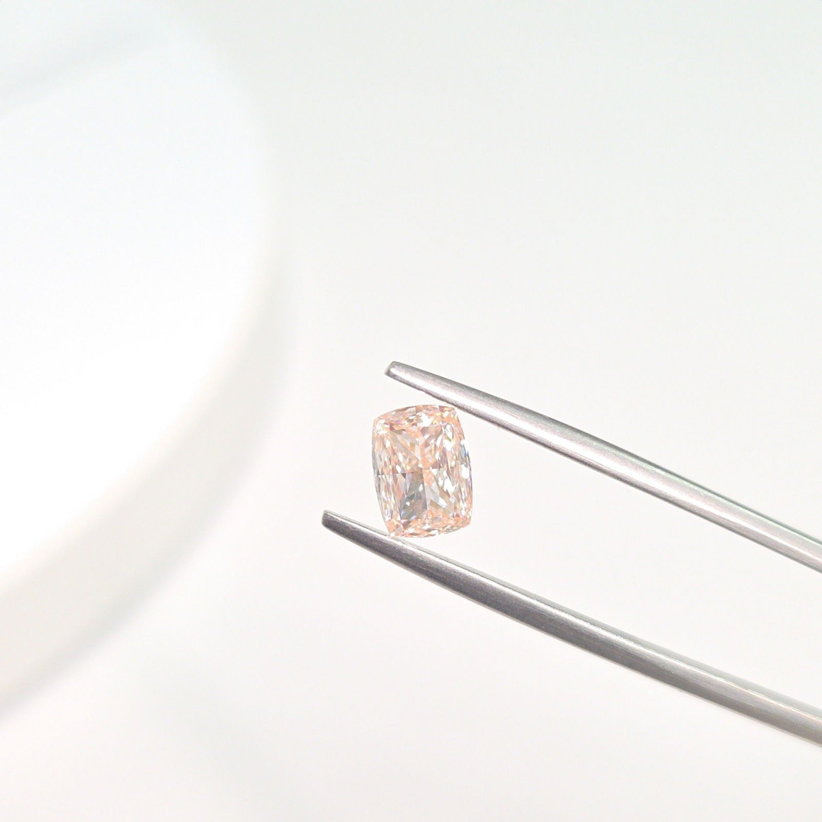 Loose Lab Diamond - IGI Cushion Modified 1.08ct Fancy Intense Pink VVS2: Loose Lab Diamond - IGI Cushion Modified 1.08ct Fancy Intense Pink VVS2 This listing features Loose Lab Diamond - IGI Cushion Modified 1.08ct Fancy Intense Pink VVS2. Item specifics are provided
