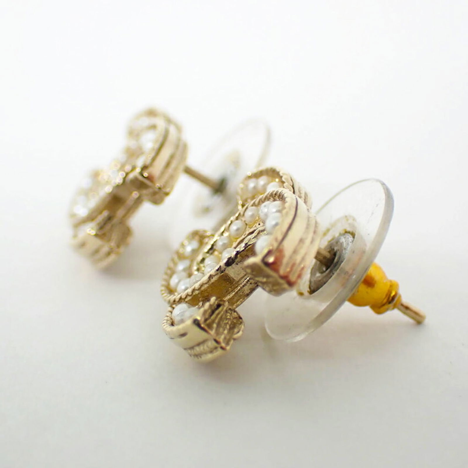 Plating Chanel Stud Earrings Gold - 6