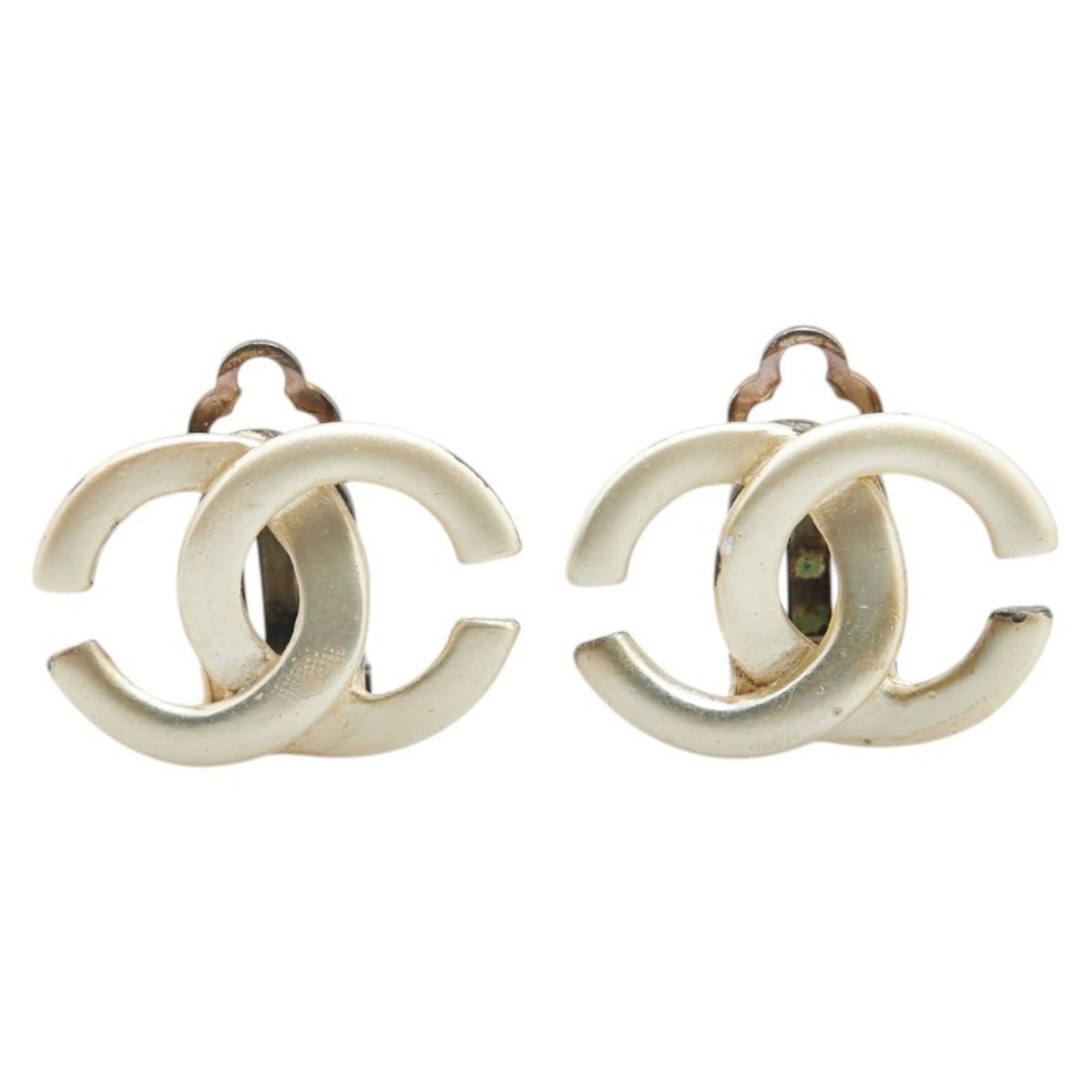 Earrings Chanel Clip: Earrings Chanel Clip This listing features Earrings Chanel Clip. Item specifics are provided below. Item Specifics: Brand: Chanel Type: Clip Earrings Gender: Women Color: White Size (Hxwxd): 14.00mm x