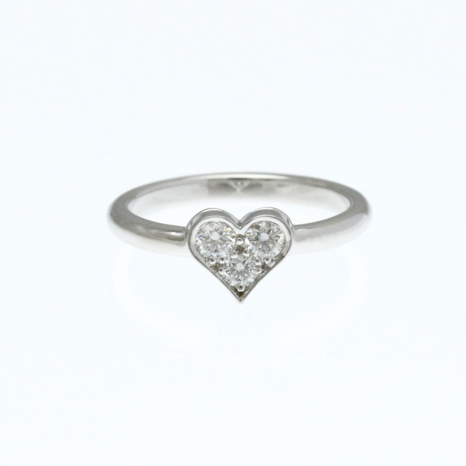 Platinum Tiffany Band Ring: Platinum Tiffany Band Ring This listing features Platinum Tiffany Band Ring. Item specifics are provided below. Item Specifics: Brand: Tiffany Type: Band Ring Style: Fashion Gender: Women,Men Color: