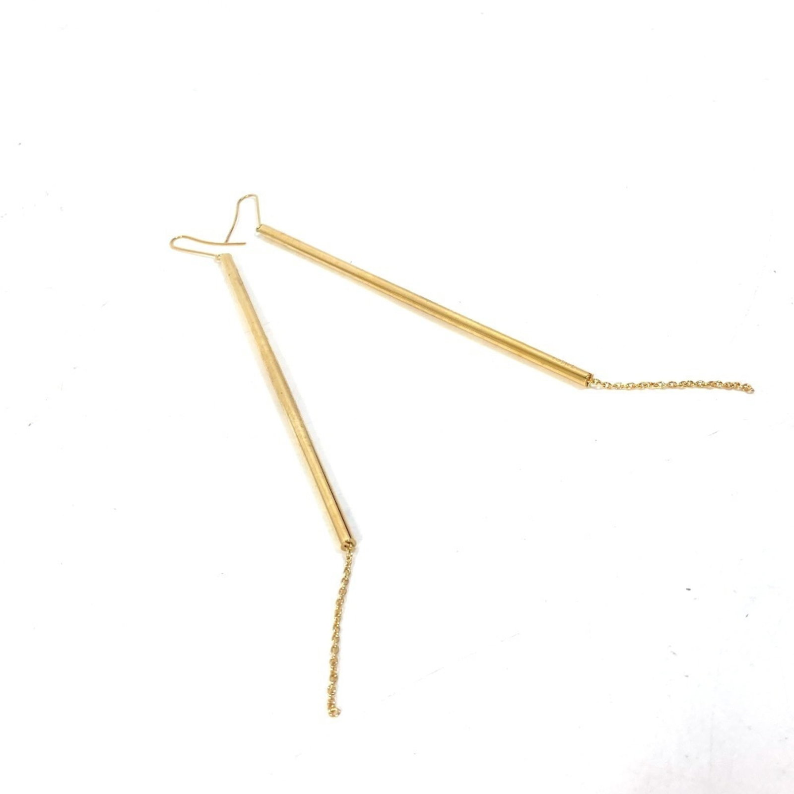 Plating Loewe Drop Earrings Gold: Plating Loewe Drop Earrings Gold This listing features Plating Loewe Drop Earrings Gold. Item specifics are provided below. Item Specifics: Brand: Loewe Type: Drop Earrings Gender: Women Material: