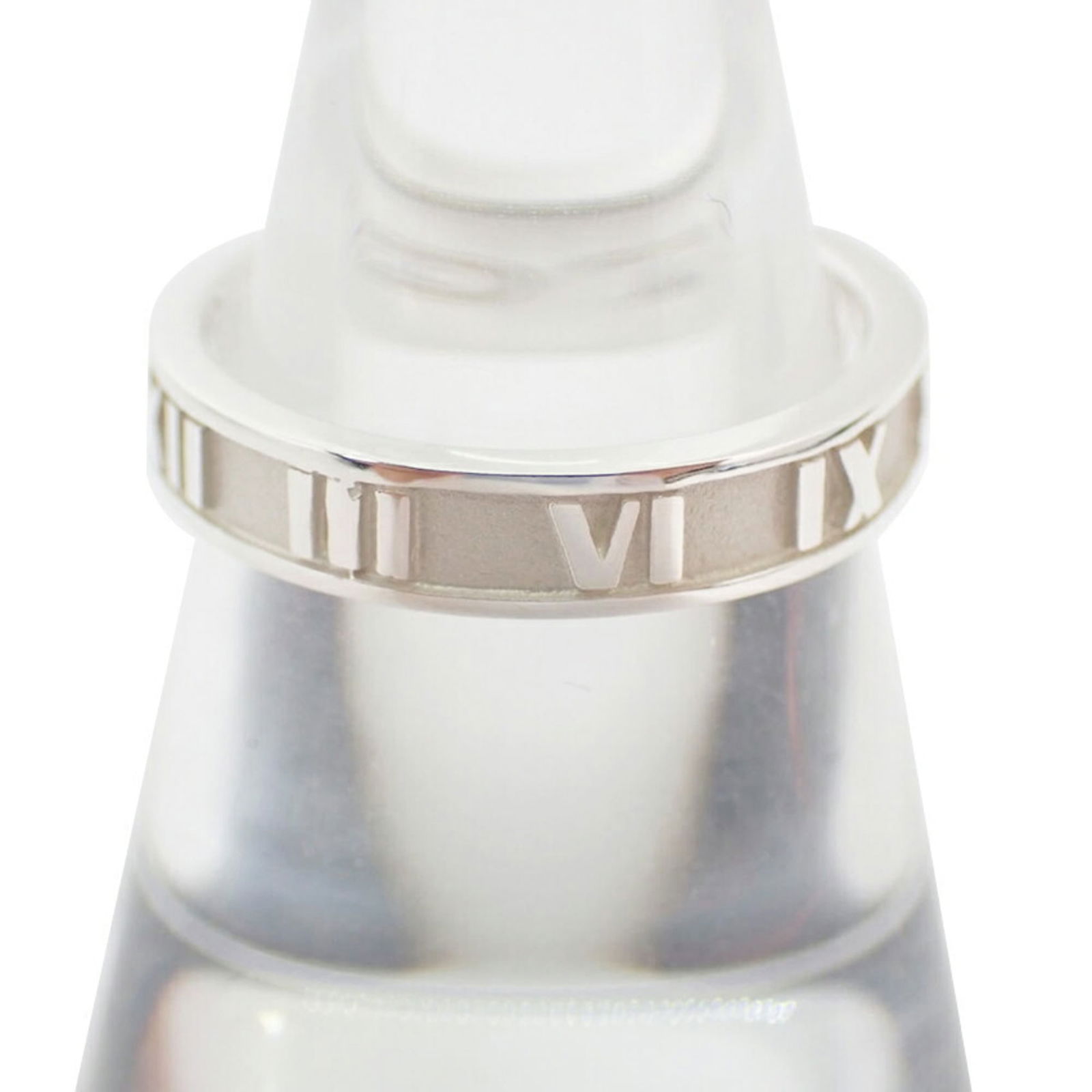 925 Tiffany Band Ring Sterling Silver: 925 Tiffany Band Ring Sterling Silver This listing features 925 Tiffany Band Ring Sterling Silver. Item specifics are provided below. Item Specifics: Brand: Tiffany Type: Band Ring Gender: Women