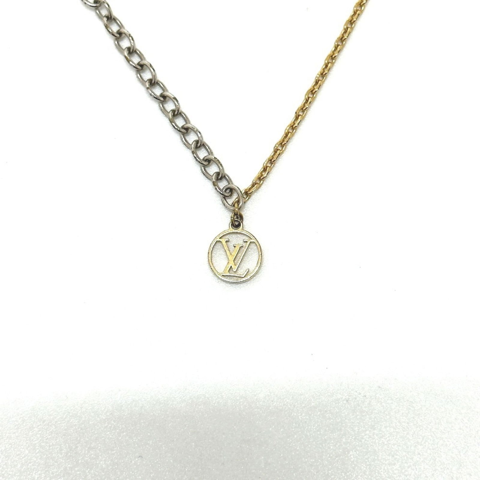 Gold - LOUIS VUITTON M68074 Logomania Two-Tone Chain Necklace - Metal - Women's: Gold - LOUIS VUITTON M68074 Logomania Two-Tone Chain Necklace - Metal - Women's This listing features Gold - LOUIS VUITTON M68074 Logomania Two-Tone Chain Necklace - Metal - Women's. Item specifics