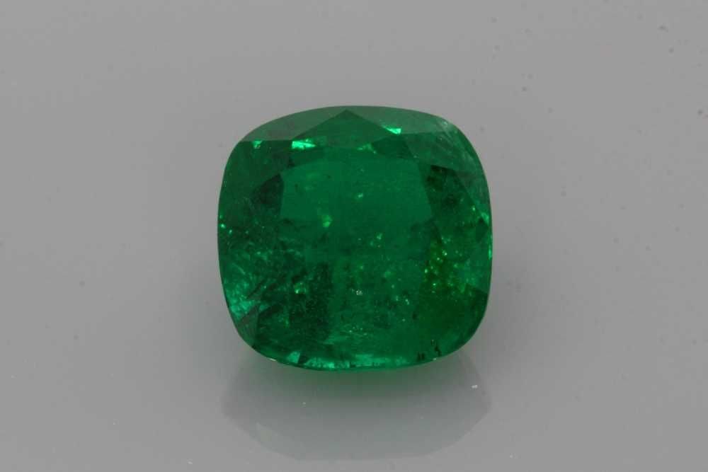 Loose Emerald Gemstone - GIA Cushion 3.38ct Green EC (1 of 1)