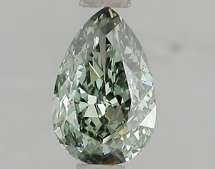 Loose Lab Diamond - IGI Pear 1.04ct Fancy Vivid Green VS1: Loose Lab Diamond - IGI Pear 1.04ct Fancy Vivid Green VS1 This listing features Loose Lab Diamond - IGI Pear 1.04ct Fancy Vivid Green VS1. Item specifics are provided below. Item Specifics: Source:
