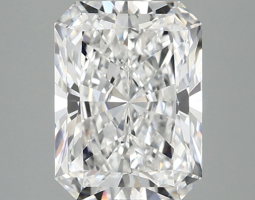 Loose Lab Diamond - IGI Radiant 2.98ct E VVS2: Loose Lab Diamond - IGI Radiant 2.98ct E VVS2 This listing features Loose Lab Diamond - IGI Radiant 2.98ct E VVS2. Item specifics are provided below. Item Specifics: Source: This Is A Real Diamond