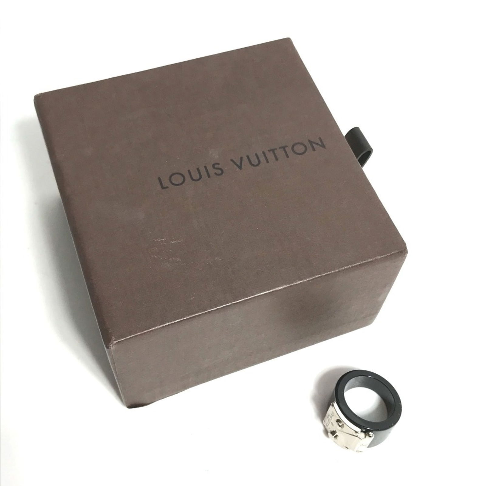 Plastic Louis Vuitton Band Ring - 9