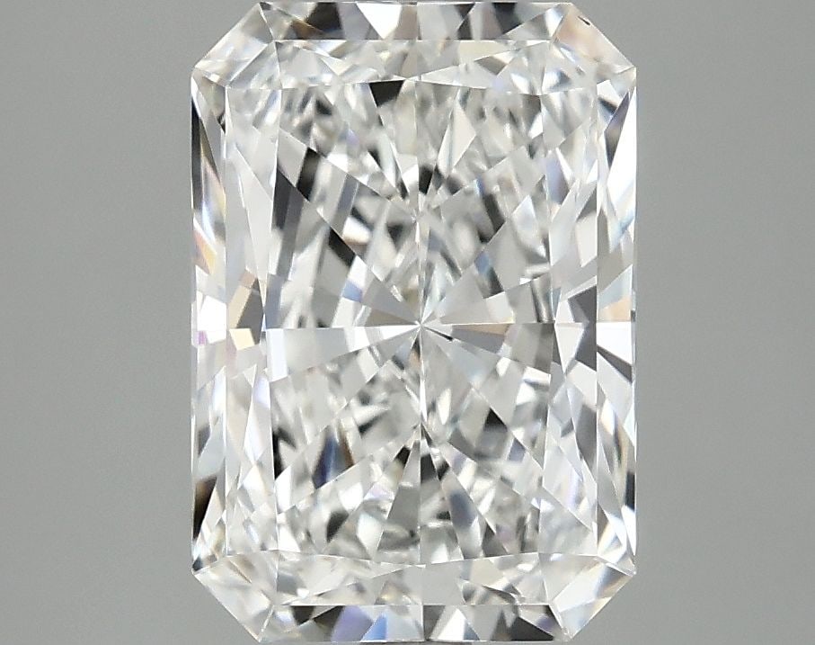 Loose Lab Diamond - IGI Radiant 3.1ct E VVS2: Loose Lab Diamond - IGI Radiant 3.1ct E VVS2 This listing features Loose Lab Diamond - IGI Radiant 3.1ct E VVS2. Item specifics are provided below. Item Specifics: Source: This Is A Real Diamond
