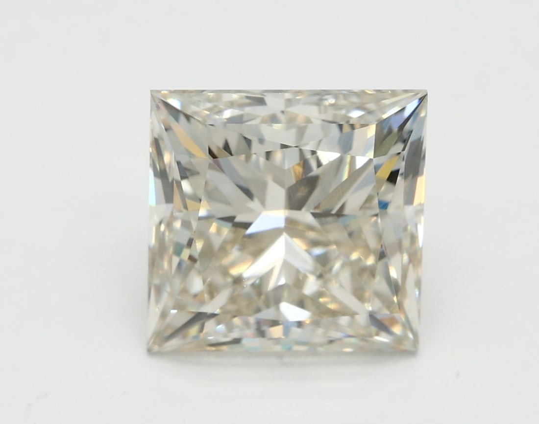 Loose Lab Diamond - IGI Princess 3.31ct K VS2: Loose Lab Diamond - IGI Princess 3.31ct K VS2 This listing features Loose Lab Diamond - IGI Princess 3.31ct K VS2. Item specifics are provided below. Item Specifics: Source: This Is A Real Diamond