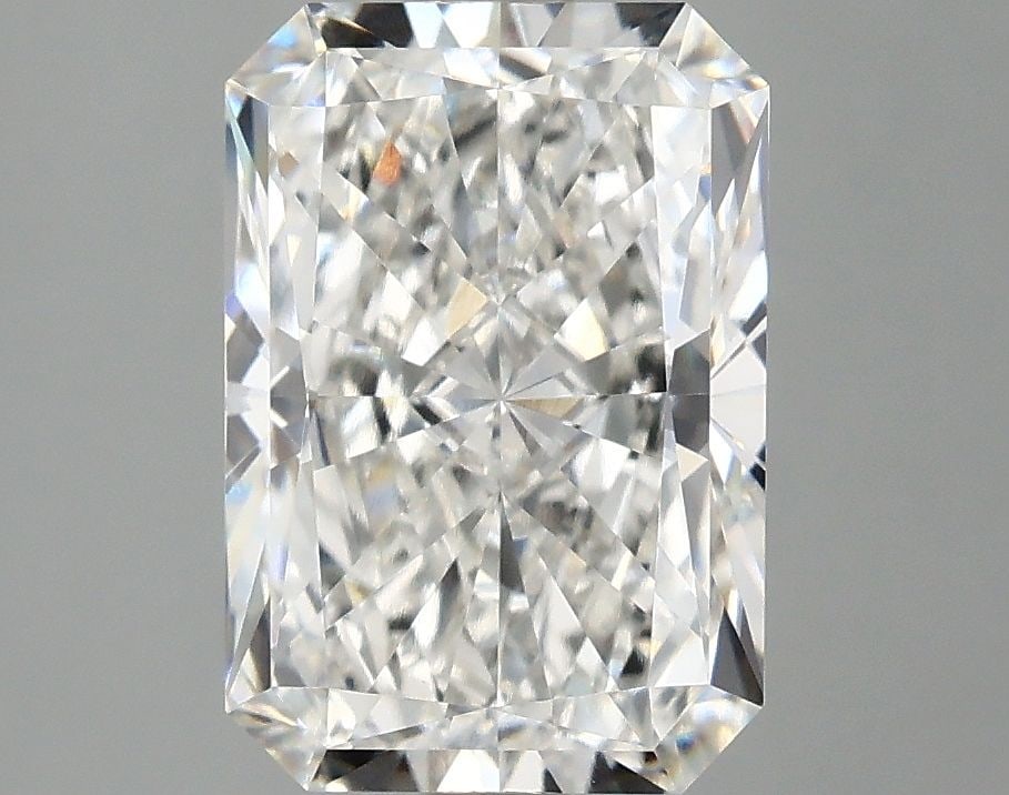 Loose Lab Diamond - IGI Radiant 3.06ct E VVS2: Loose Lab Diamond - IGI Radiant 3.06ct E VVS2 This listing features Loose Lab Diamond - IGI Radiant 3.06ct E VVS2. Item specifics are provided below. Item Specifics: Source: This Is A Real Diamond