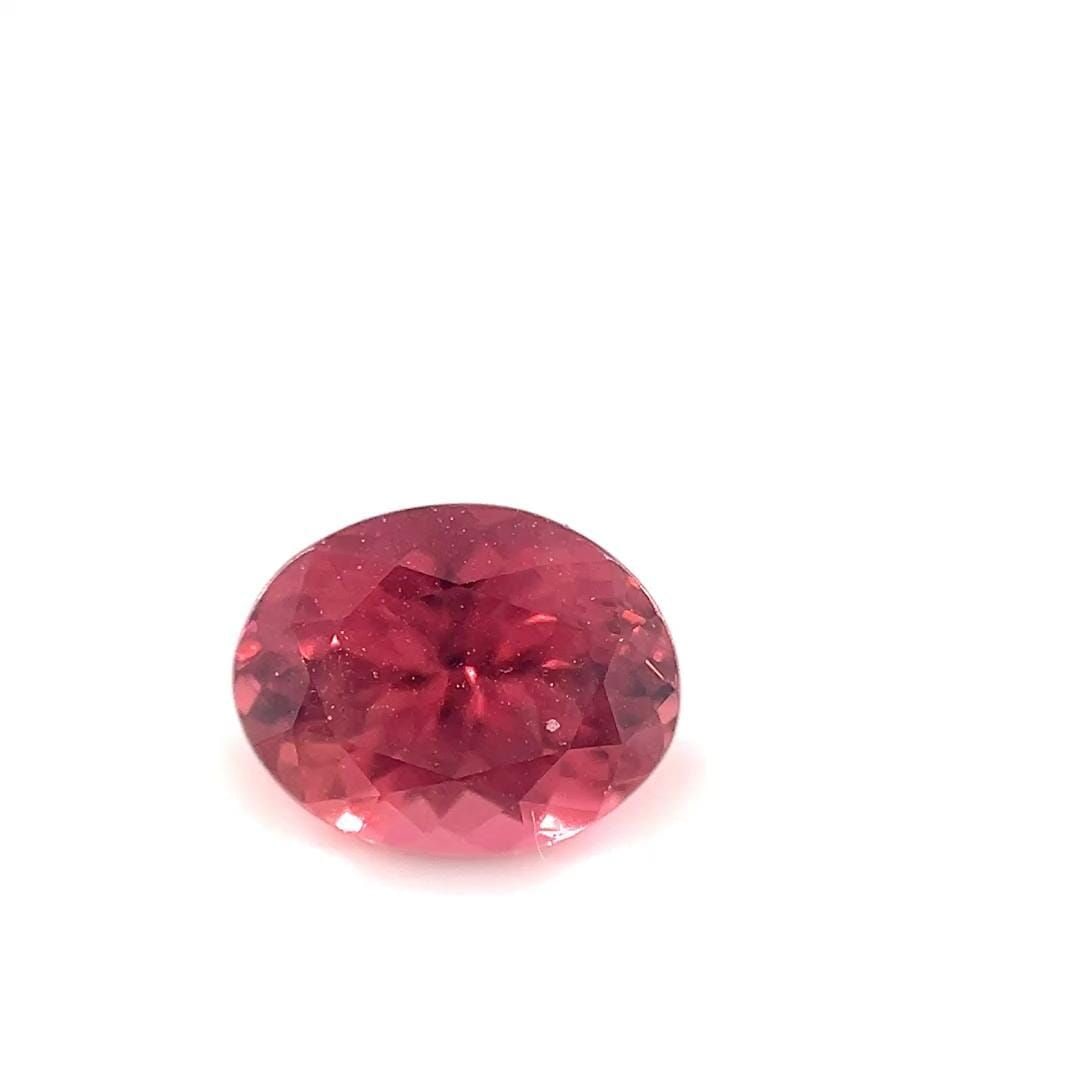Loose Tourmaline Gemstone - Oval 1.47ct Pink SI: Loose Tourmaline Gemstone - Oval 1.47ct Pink SI This listing features Loose Tourmaline Gemstone - Oval 1.47ct Pink SI. Item specifics are provided below. Item Specifics: Type: Tourmaline Carat: 1.47