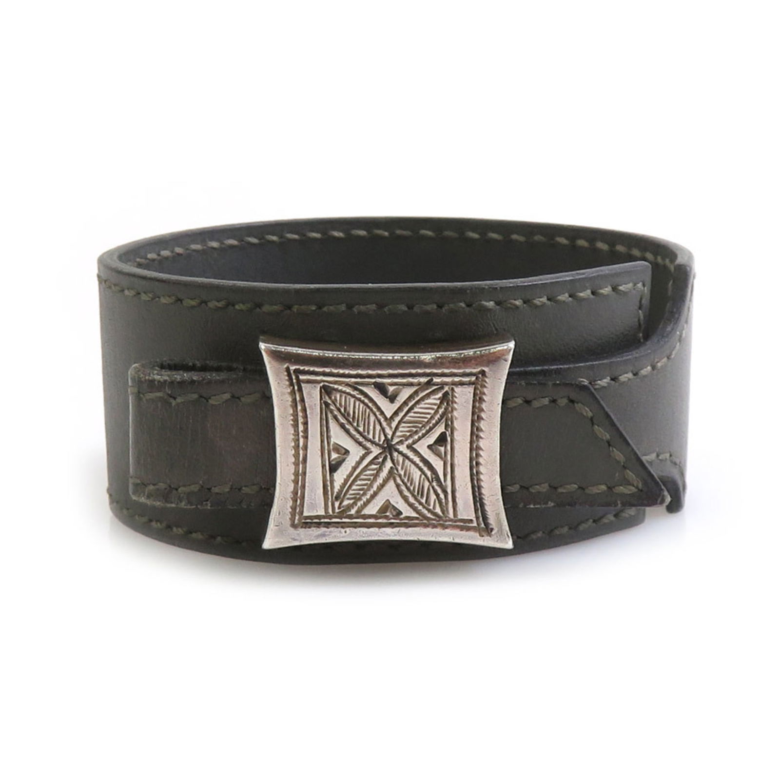 Metal - Hermes Charm Bracelet Leather: Metal - Hermes Charm Bracelet Leather This listing features Metal - Hermes Charm Bracelet Leather. Item specifics are provided below. Item Specifics: Brand: Hermes Type: Charm Bracelet Gender: Women