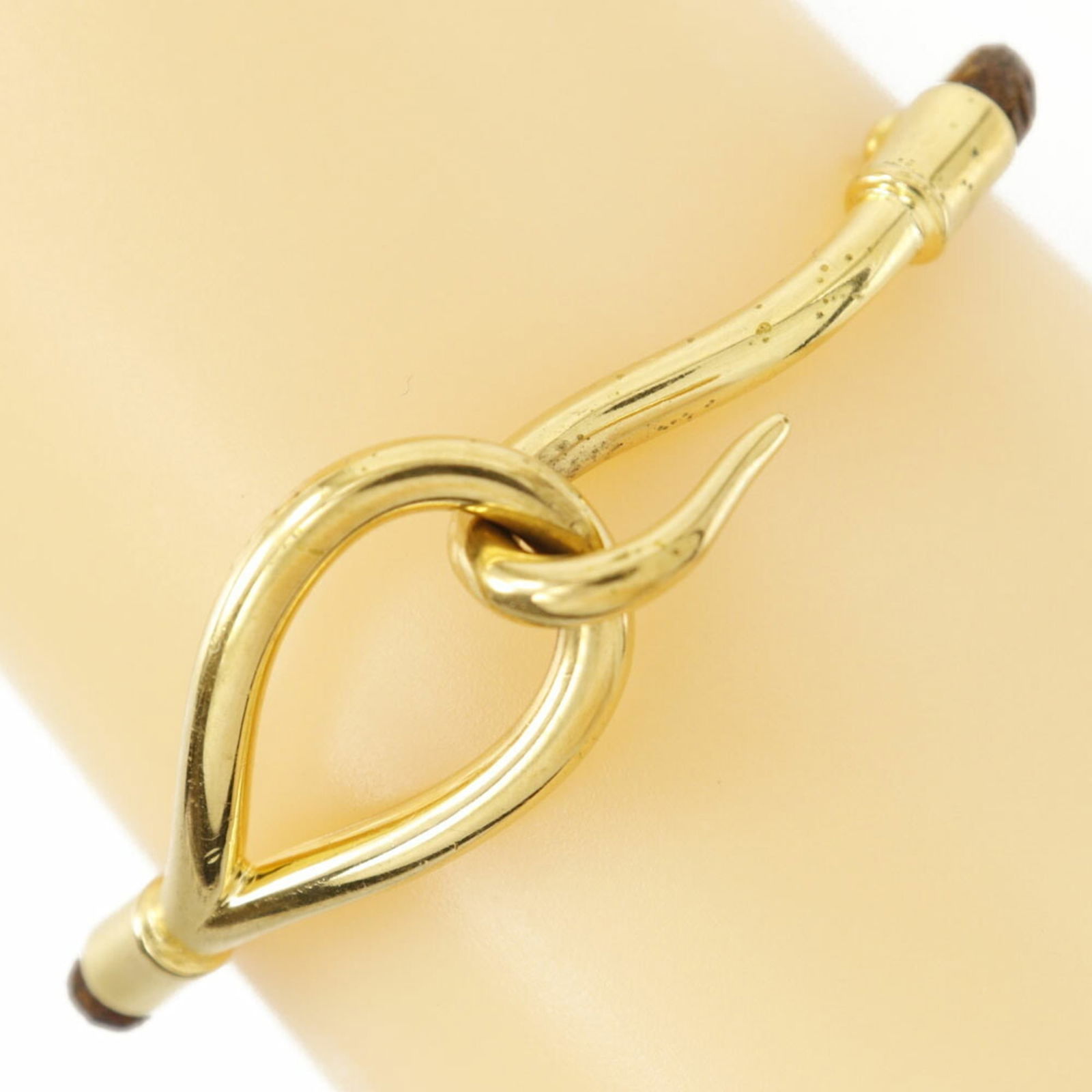 Leather - Hermes Charm Bracelet Gold Plating: Leather - Hermes Charm Bracelet Gold Plating This listing features Leather - Hermes Charm Bracelet Gold Plating. Item specifics are provided below. Item Specifics: Brand: Hermes Type: Charm Bracelet