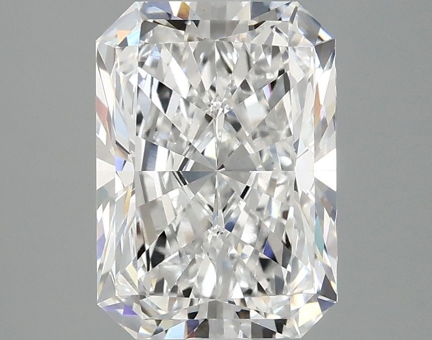 Loose Lab Diamond - IGI Radiant 3.1ct E VS1: Loose Lab Diamond - IGI Radiant 3.1ct E VS1 This listing features Loose Lab Diamond - IGI Radiant 3.1ct E VS1. Item specifics are provided below. Item Specifics: Source: This Is A Real Diamond Grown