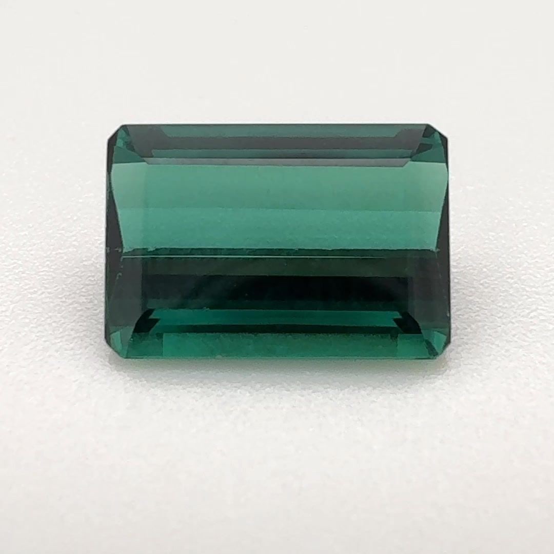 Loose Tourmaline Gemstone - Octagonal 2.26ct Green EC: Loose Tourmaline Gemstone - Octagonal 2.26ct Green EC This listing features Loose Tourmaline Gemstone - Octagonal 2.26ct Green EC. Item specifics are provided below. Item Specifics: Type: Tourmaline