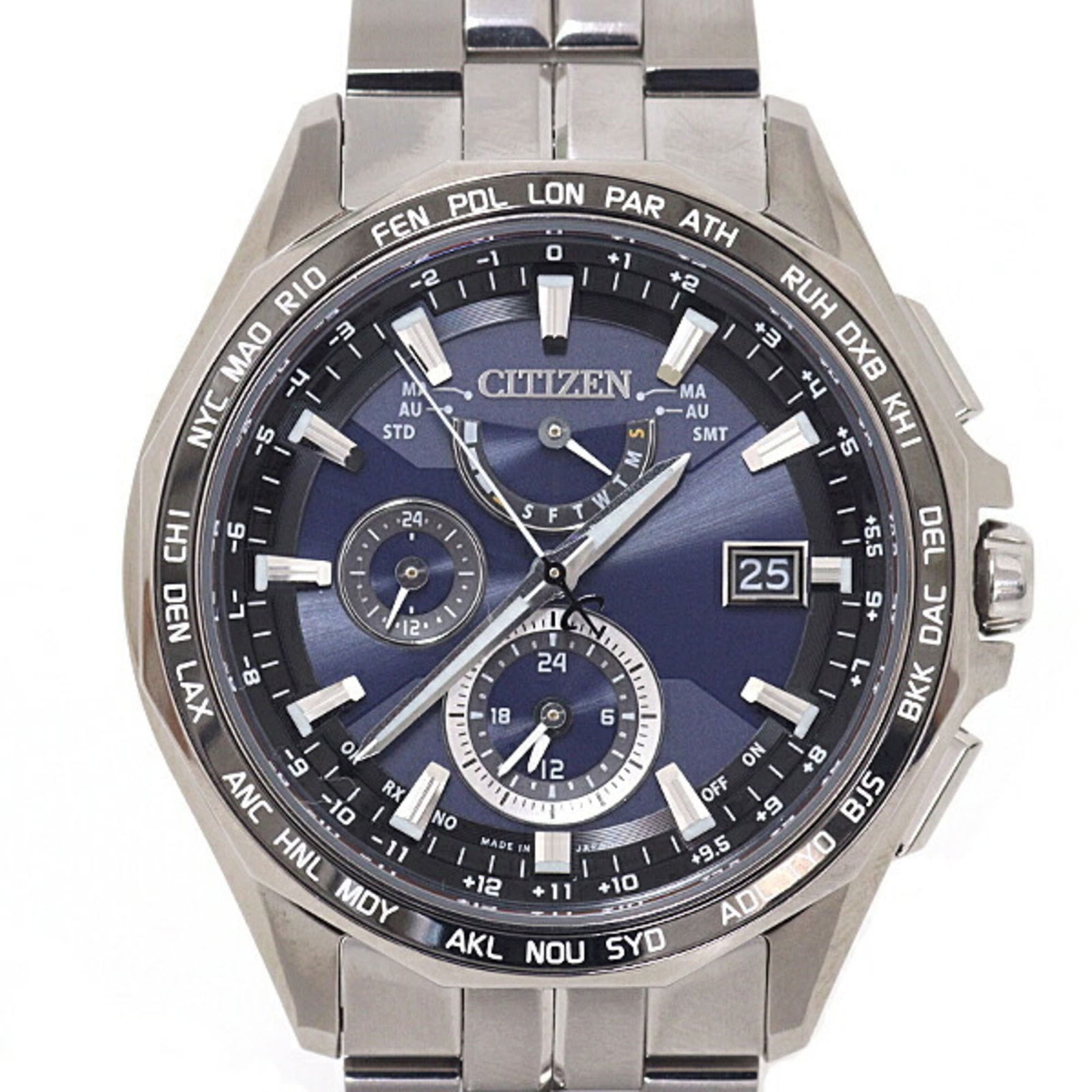 Wristwatch Citizen: Wristwatch Citizen This listing features Wristwatch Citizen. Item specifics are provided below. Item Specifics: Brand: Citizen Type: Wristwatch Gender: Men Material (Case): Stainless Steel Material