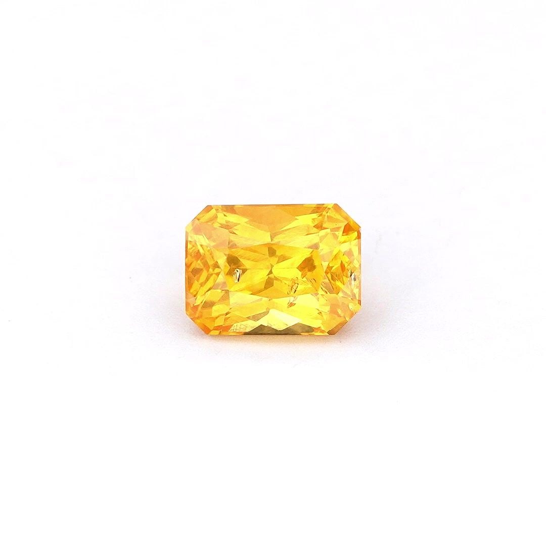 Loose Sapphire Gemstone - Octagonal 1.0ct Yellow SI: Loose Sapphire Gemstone - Octagonal 1.0ct Yellow SI This listing features Loose Sapphire Gemstone - Octagonal 1.0ct Yellow SI. Item specifics are provided below. Item Specifics: Type: Sapphire
