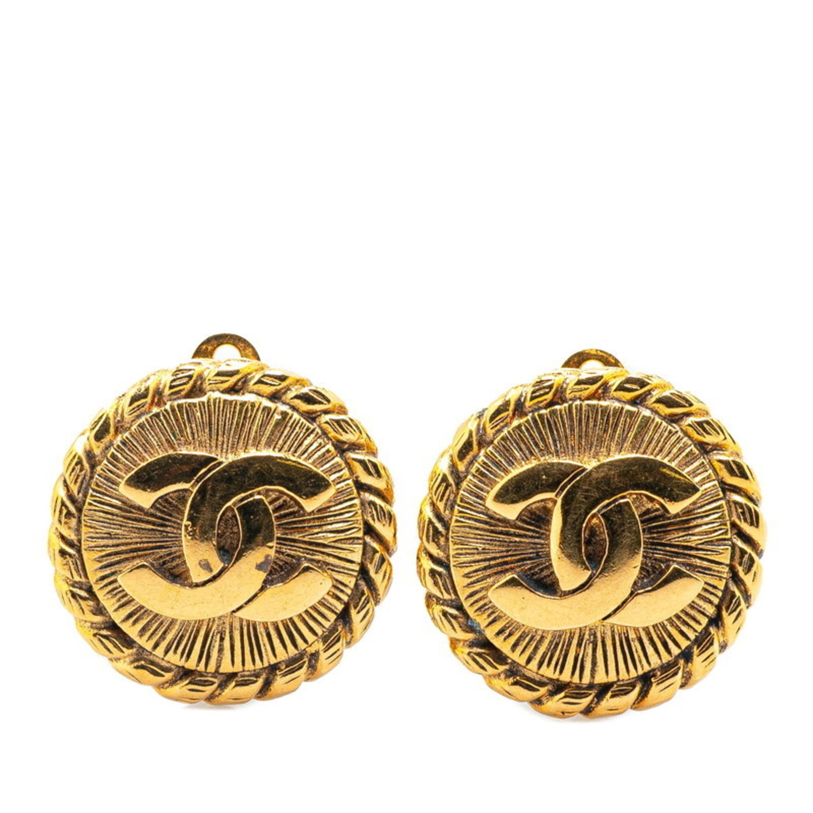 Earrings Chanel Clip: Earrings Chanel Clip This listing features Earrings Chanel Clip. Item specifics are provided below. Item Specifics: Brand: Chanel Type: Clip Earrings Gender: Women Color: Gold Size (Hxwxd): 21.90mm x