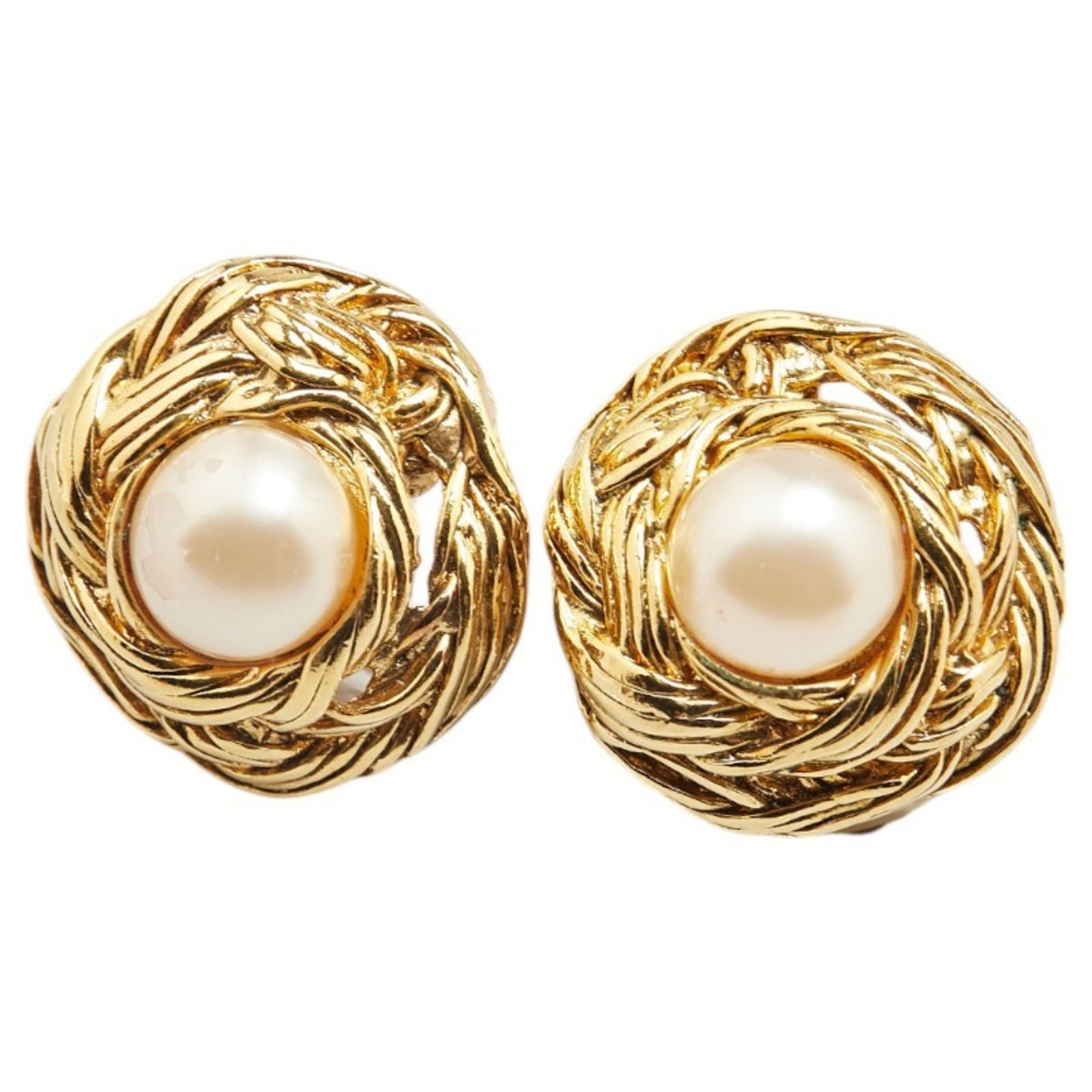 Gold Plating - Chanel Clip Earrings Artificial Pearl: Gold Plating - Chanel Clip Earrings Artificial Pearl This listing features Gold Plating - Chanel Clip Earrings Artificial Pearl. Item specifics are provided below. Item Specifics: Brand: Chanel