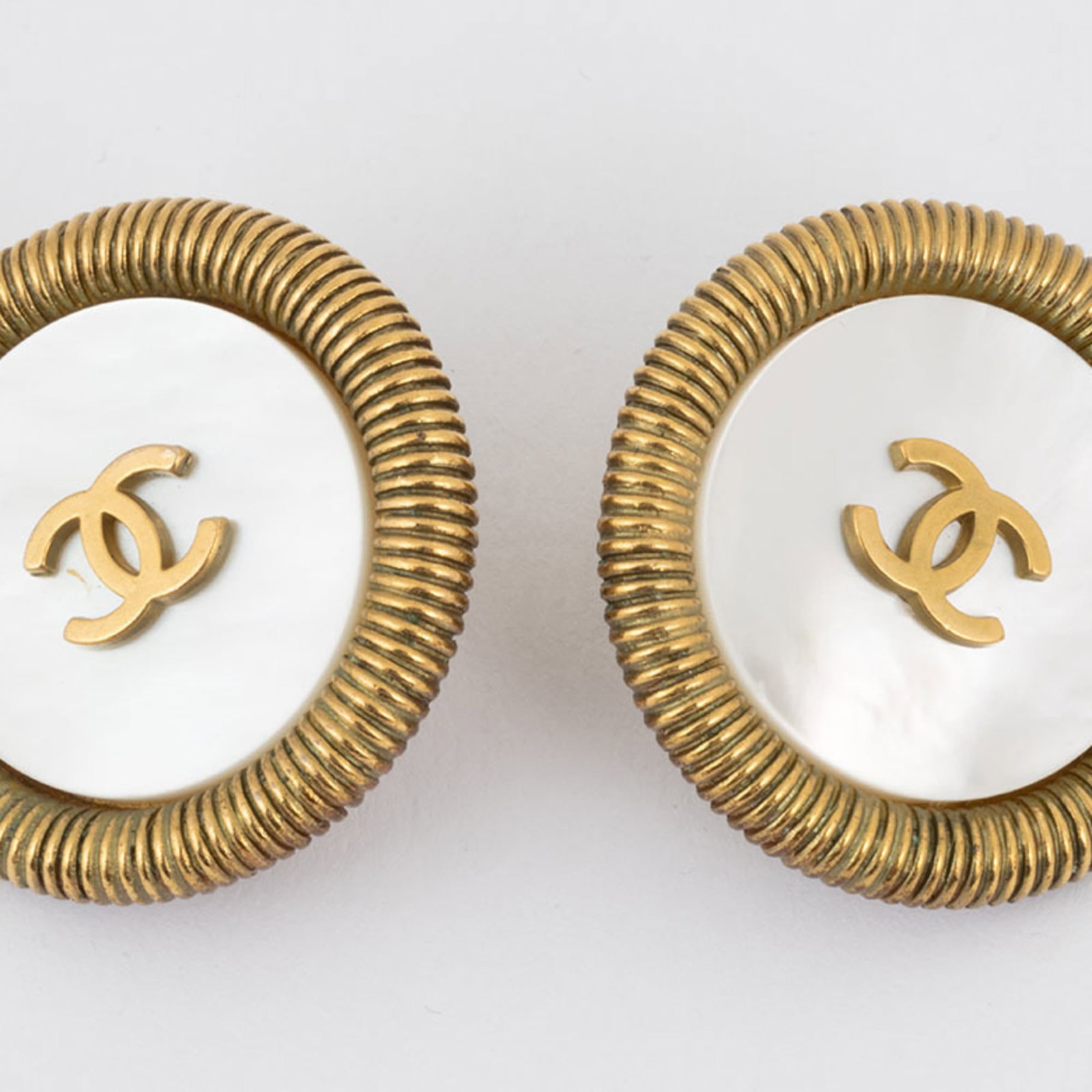 Shell Chanel Clip Earrings - 10