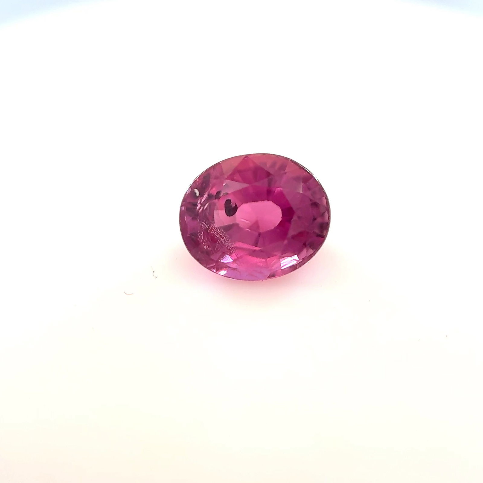 Loose Ruby Gemstone - Oval 1.17ct Red EC: Loose Ruby Gemstone - Oval 1.17ct Red EC This listing features Loose Ruby Gemstone - Oval 1.17ct Red EC. Item specifics are provided below. Item Specifics: Type: Ruby Carat: 1.17 Cut: Faceted Color: R