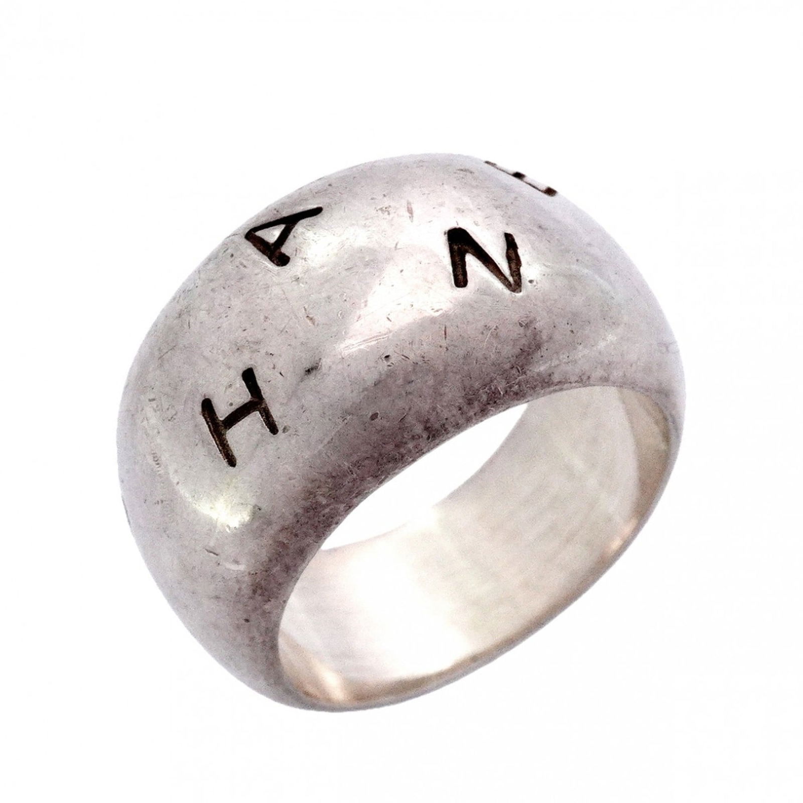 925 Chanel Band Ring Silver: 925 Chanel Band Ring Silver This listing features 925 Chanel Band Ring Silver. Item specifics are provided below. Item Specifics: Brand: Chanel Type: Band Ring Gender: Women Material: Silver 925 Us Si